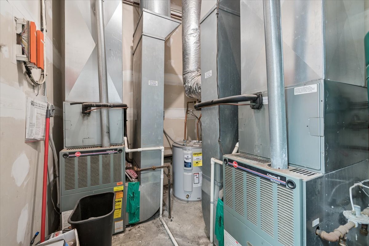 1150 W Northwest Highway, Mount Prospect, IL 60056