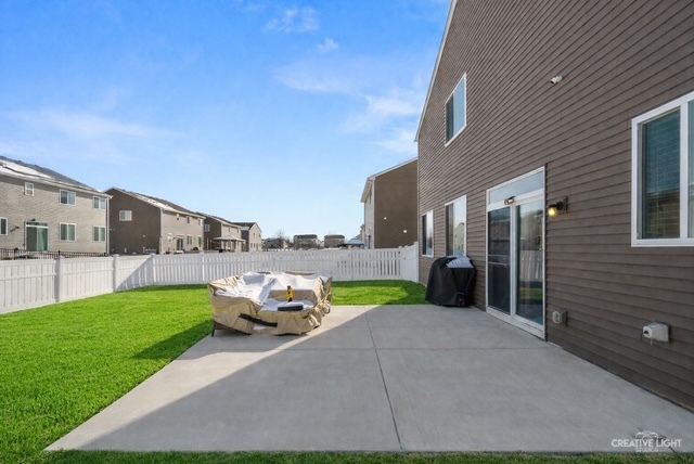 471 S Stone Brook Drive, Romeoville, IL 60446