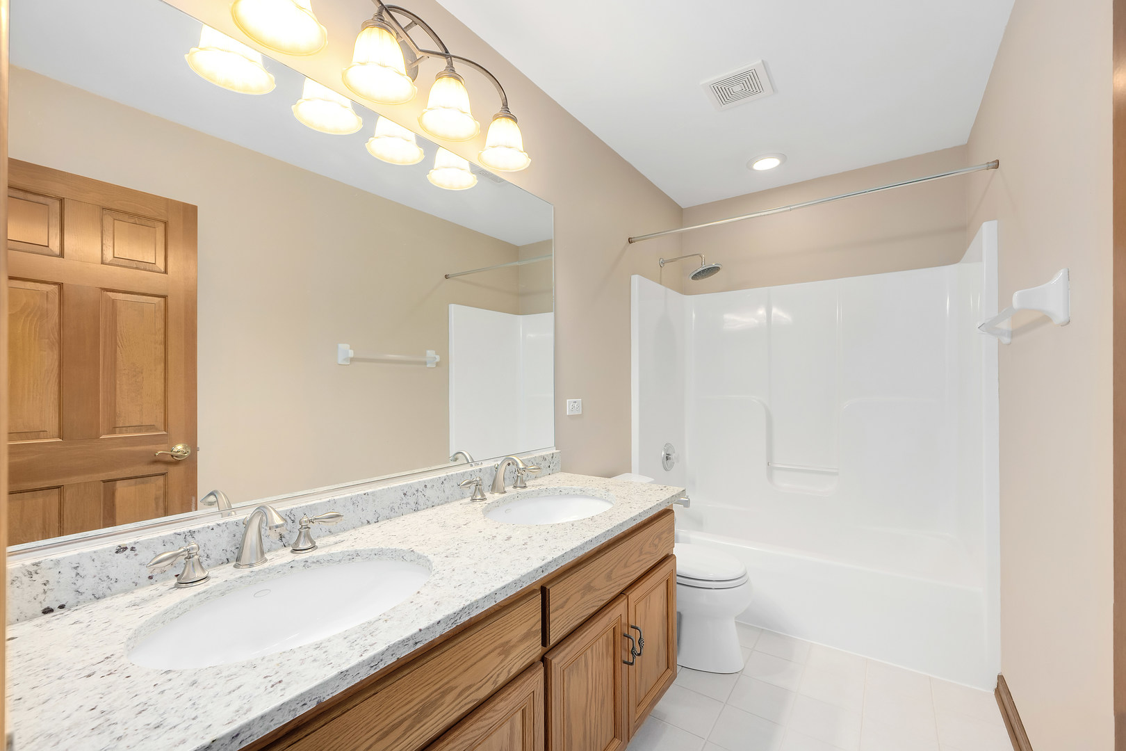 7113 Dunham Road, Downers Grove, IL 60516