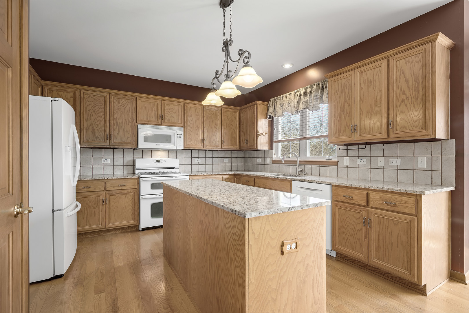 7113 Dunham Road, Downers Grove, IL 60516