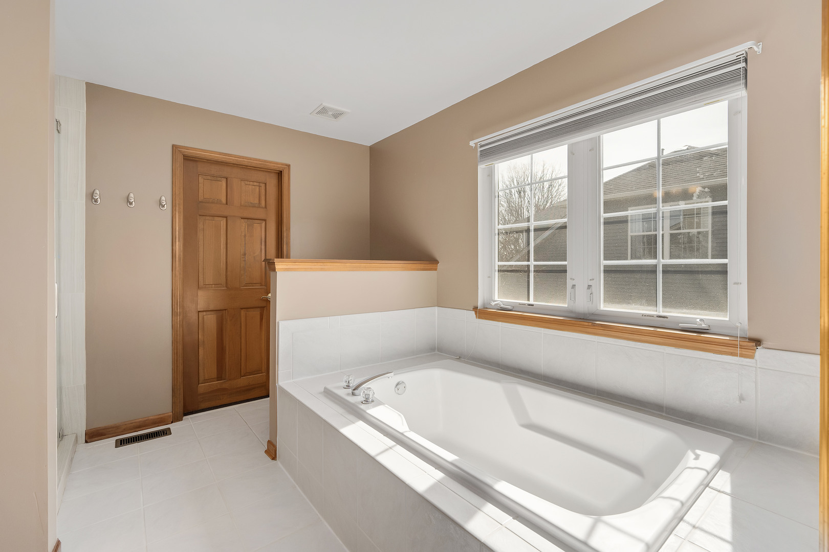 7113 Dunham Road, Downers Grove, IL 60516