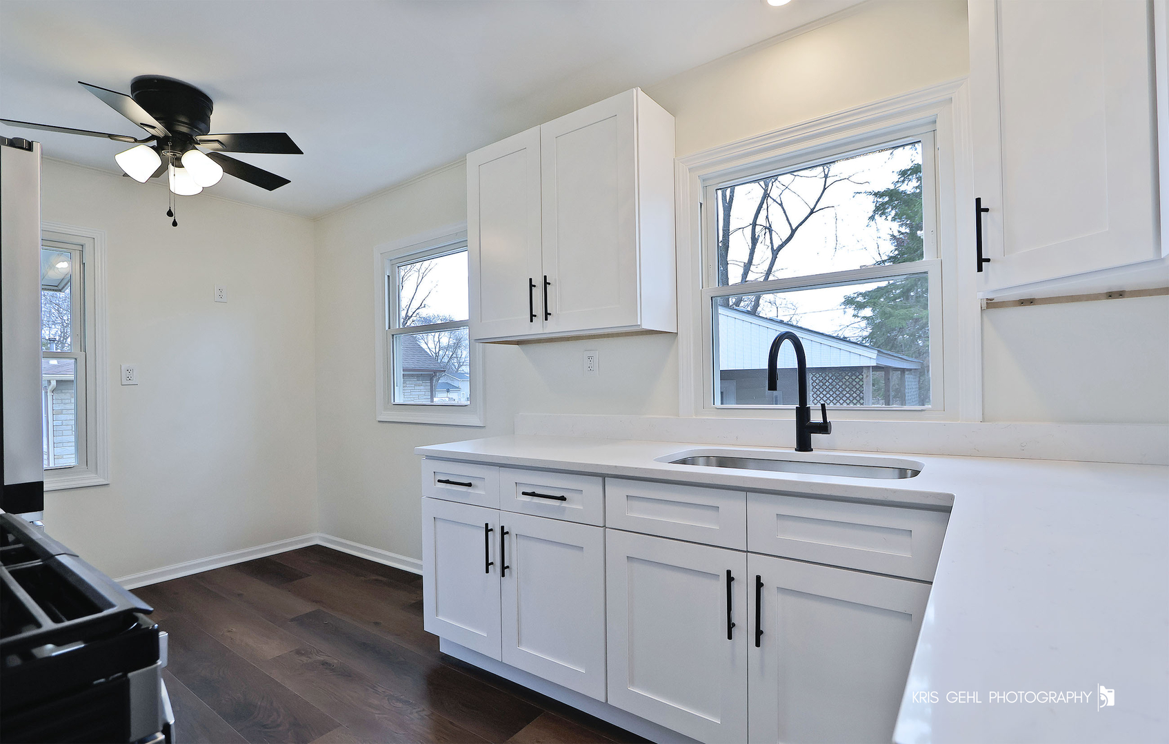 2207 Emmaus Avenue, Zion, IL 60099