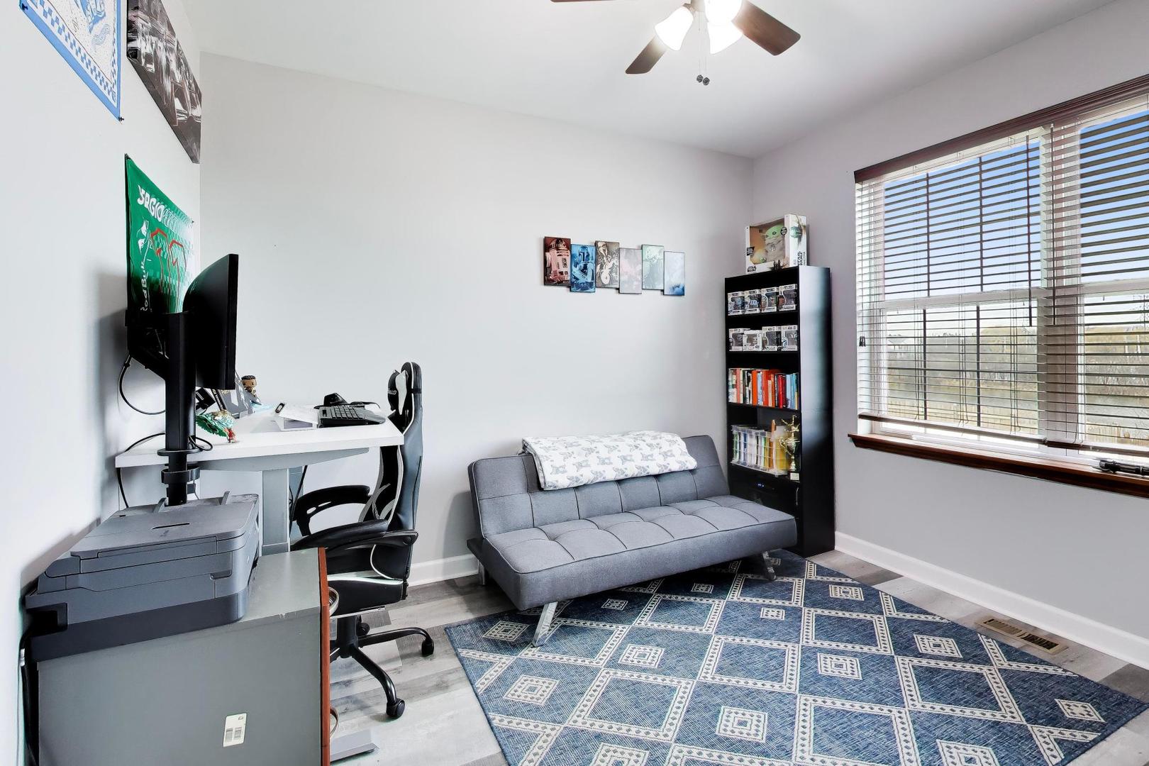 2775 Liberty Lakes Boulevard, Wauconda, IL 60084