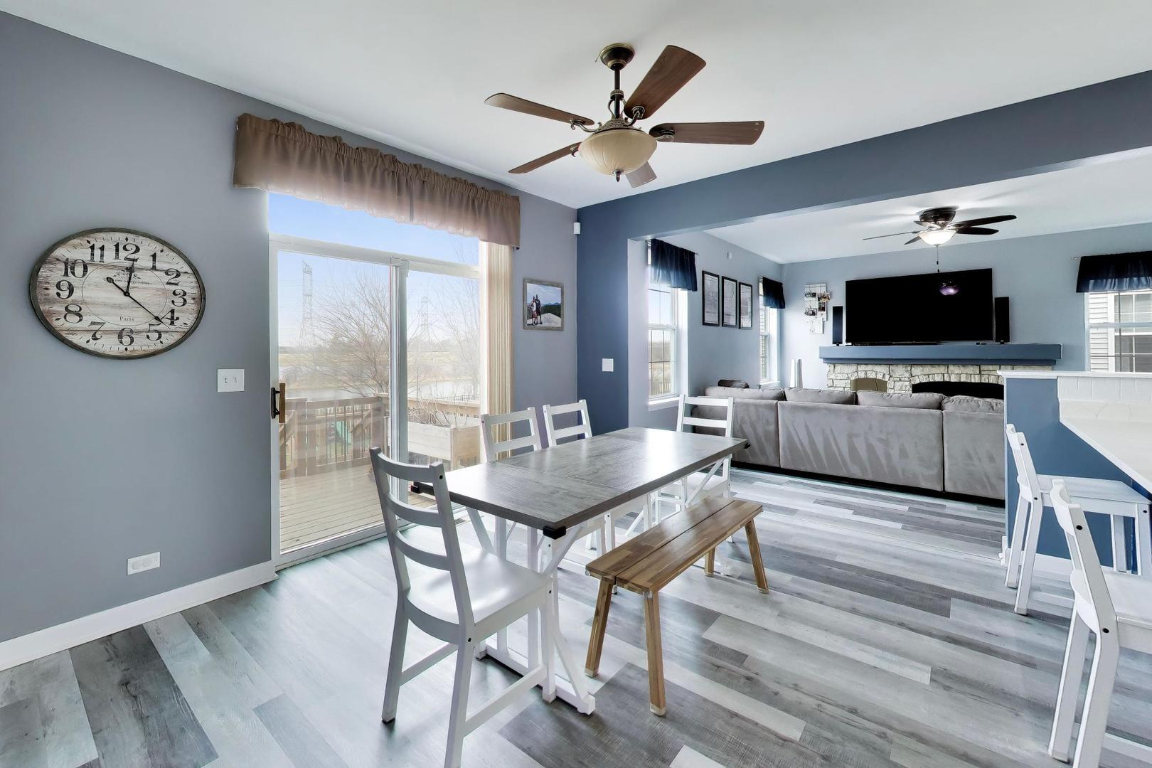 2775 Liberty Lakes Boulevard, Wauconda, IL 60084