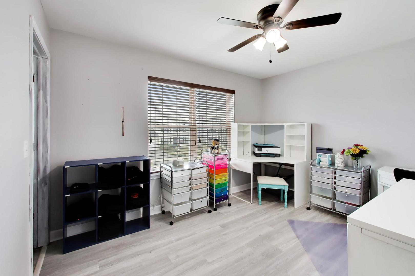 2775 Liberty Lakes Boulevard, Wauconda, IL 60084