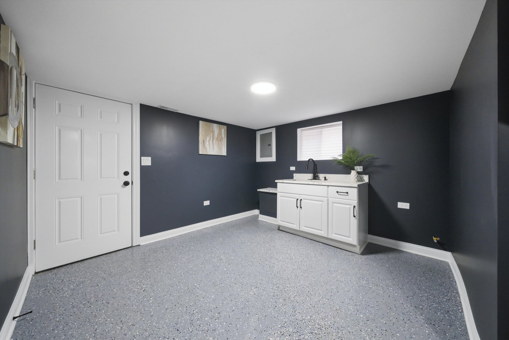 7145 S Richmond Street, Chicago, IL 60629