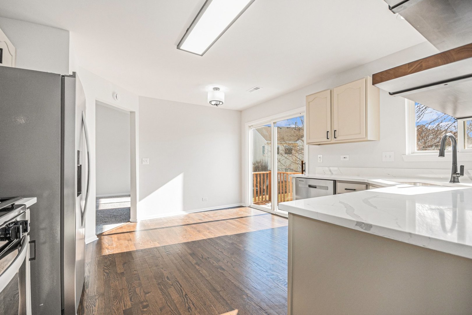 1428 Meadowsedge Lane, Carpentersville, IL 60110