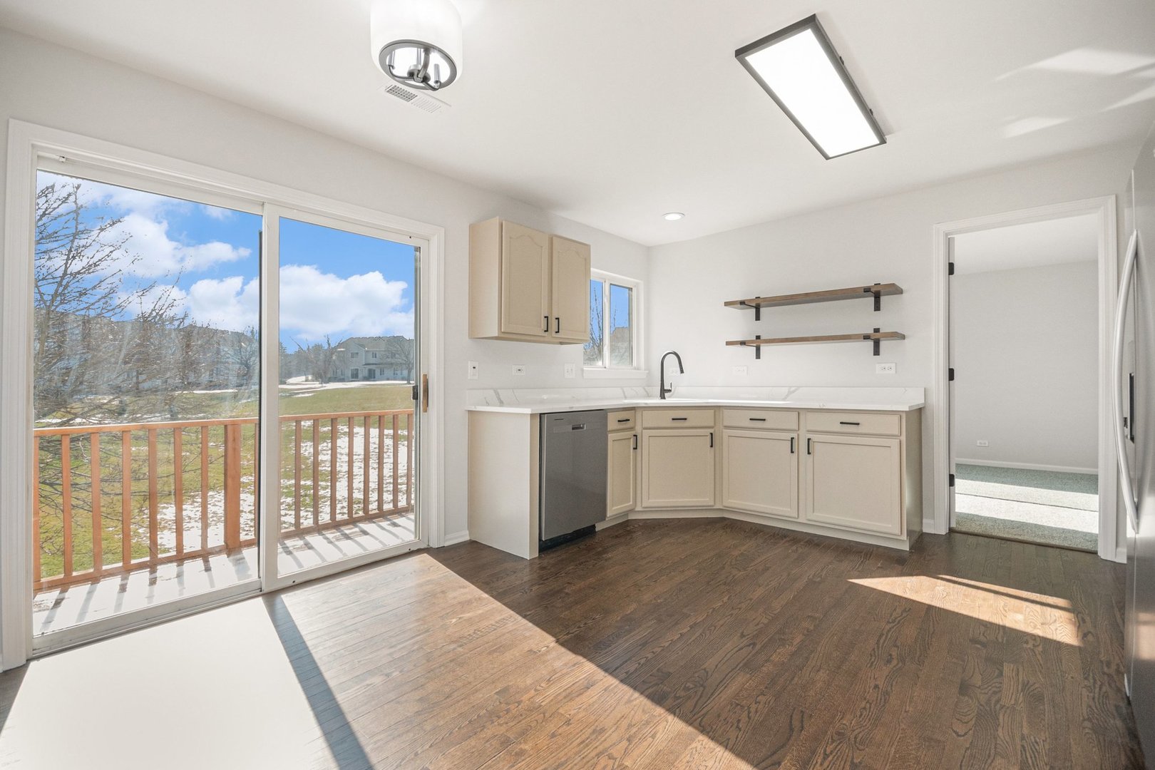 1428 Meadowsedge Lane, Carpentersville, IL 60110