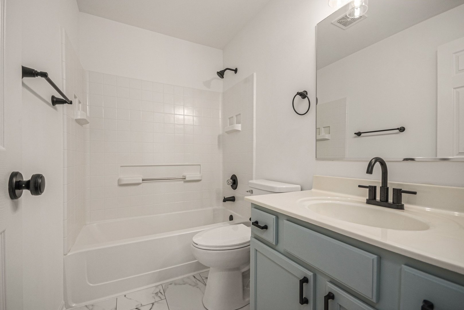 1428 Meadowsedge Lane, Carpentersville, IL 60110