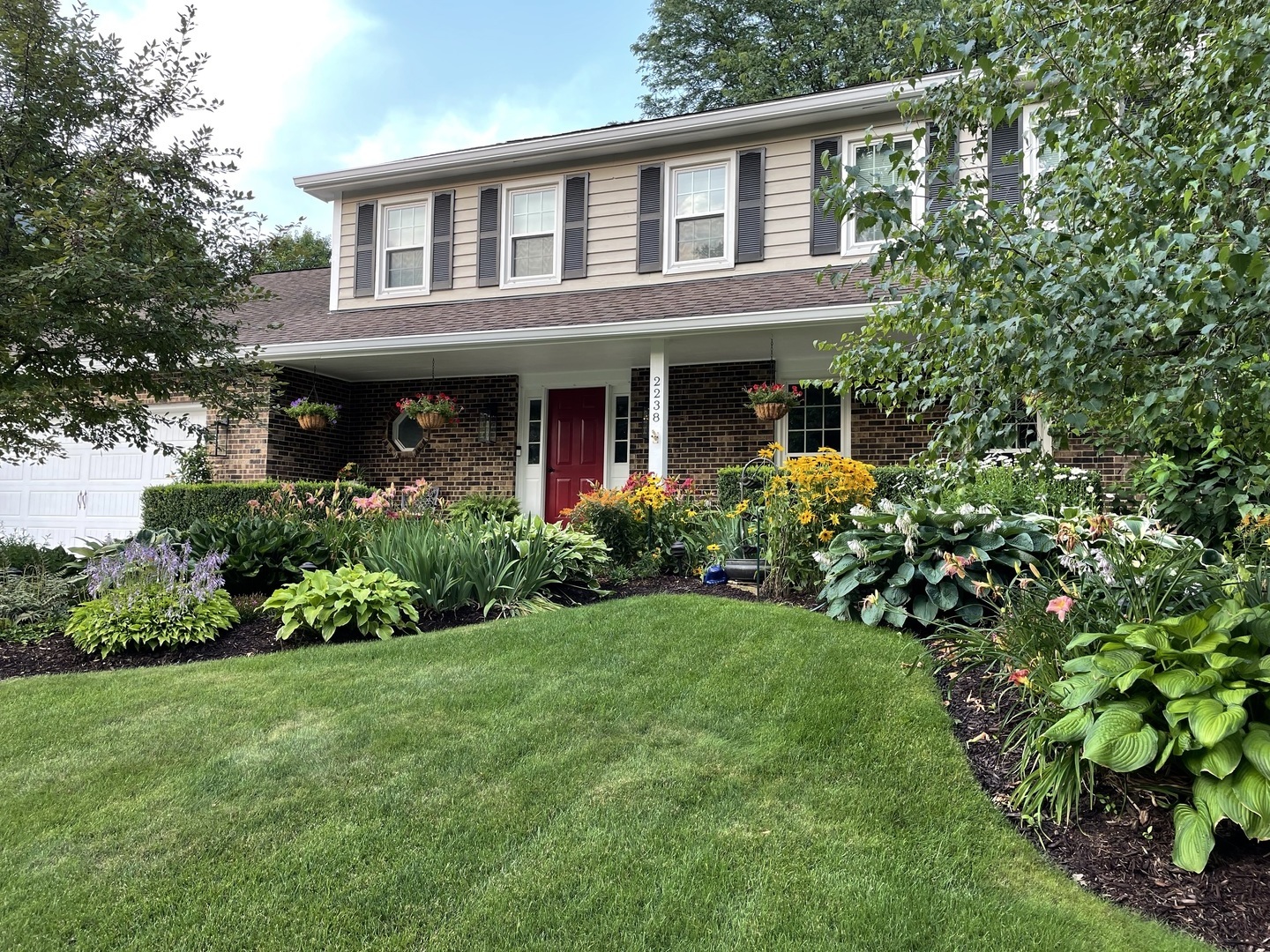 2238 Allegany Drive, Naperville, IL 60565