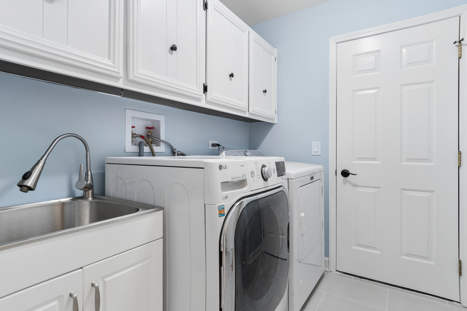 2238 Allegany Drive, Naperville, IL 60565