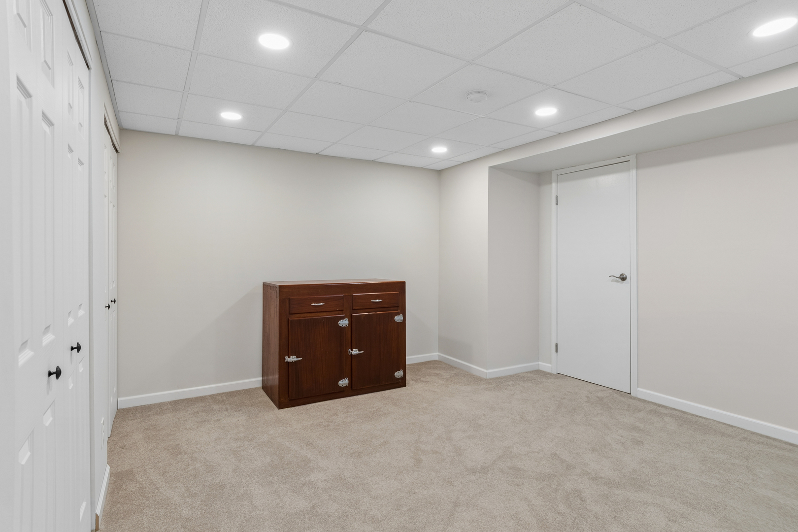 2238 Allegany Drive, Naperville, IL 60565