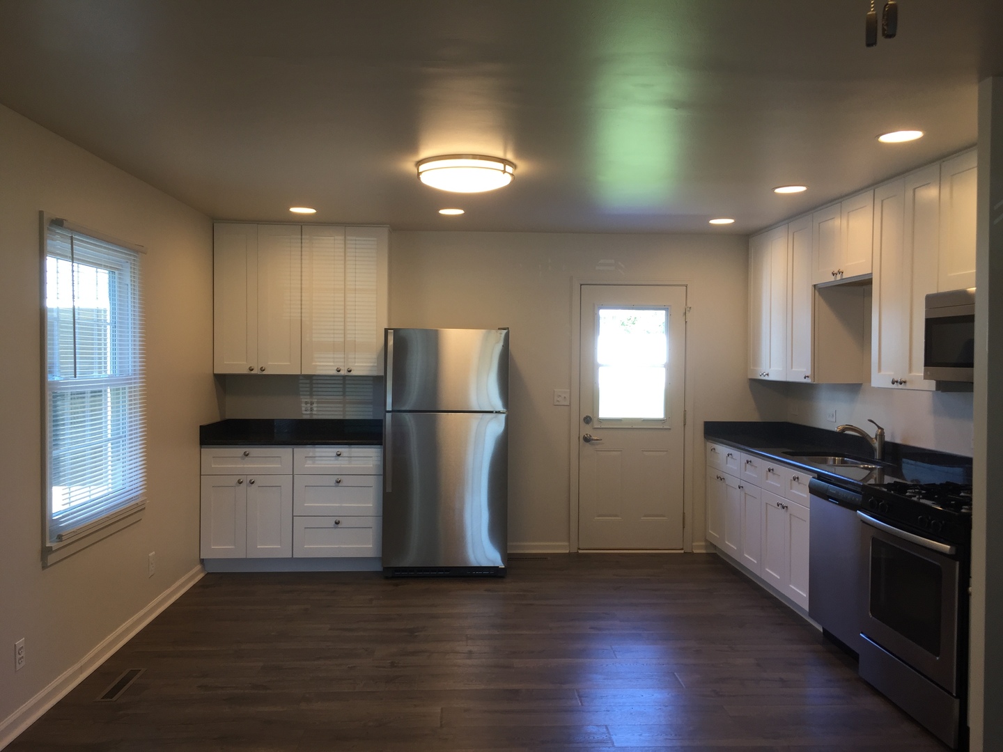 2 SWEETBRIAR Court, South Elgin, IL 60177