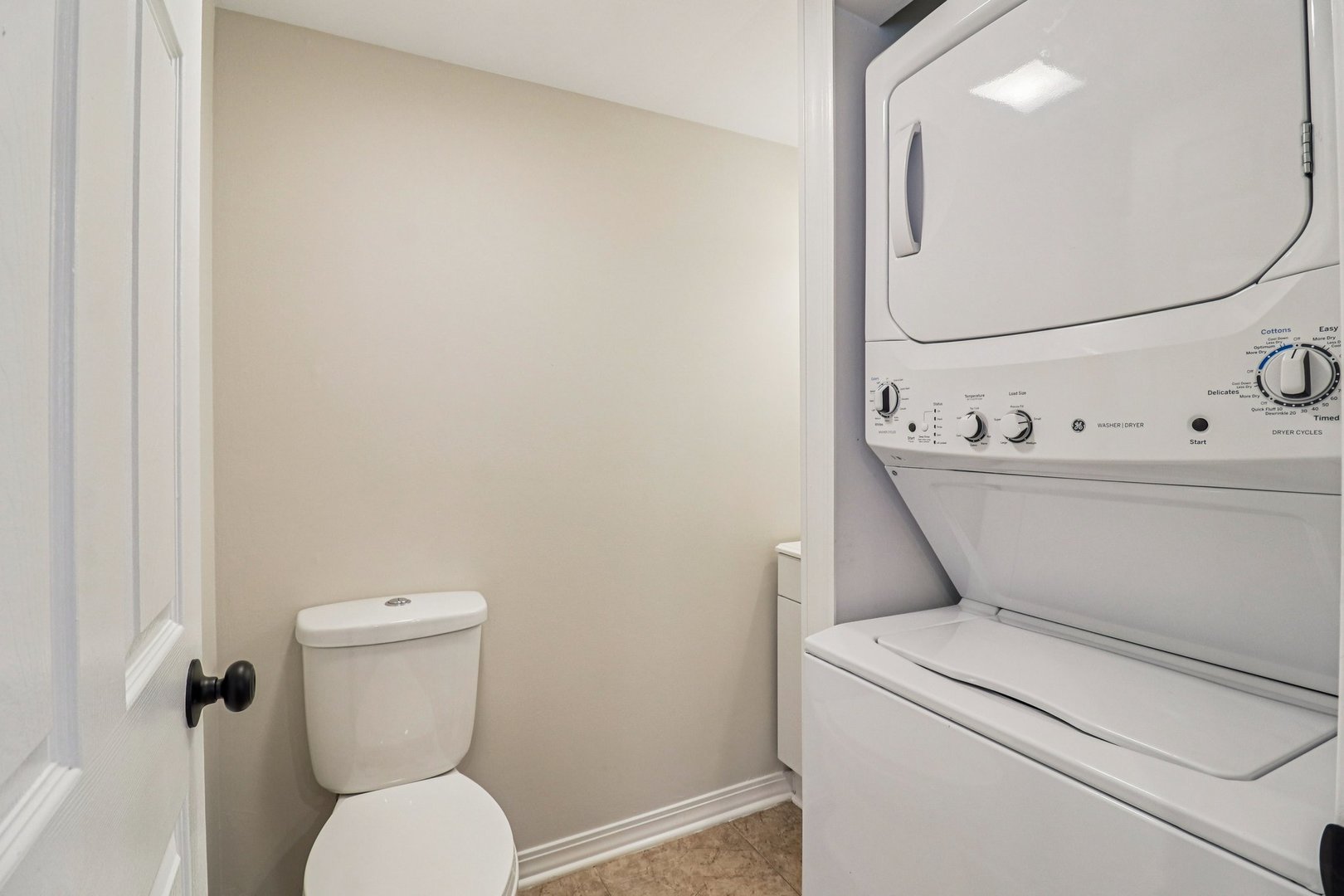 452 Meadow Green Lane, Round Lake Beach, IL 60073