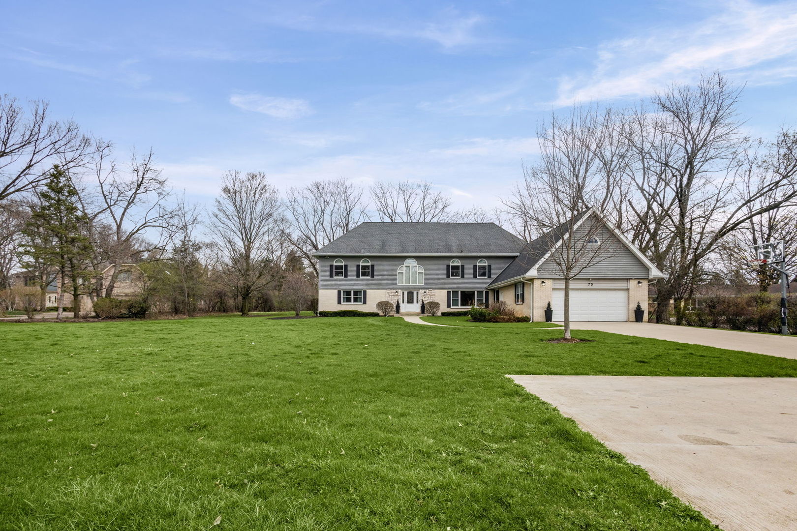 75 Ela Road, Inverness, IL 60067