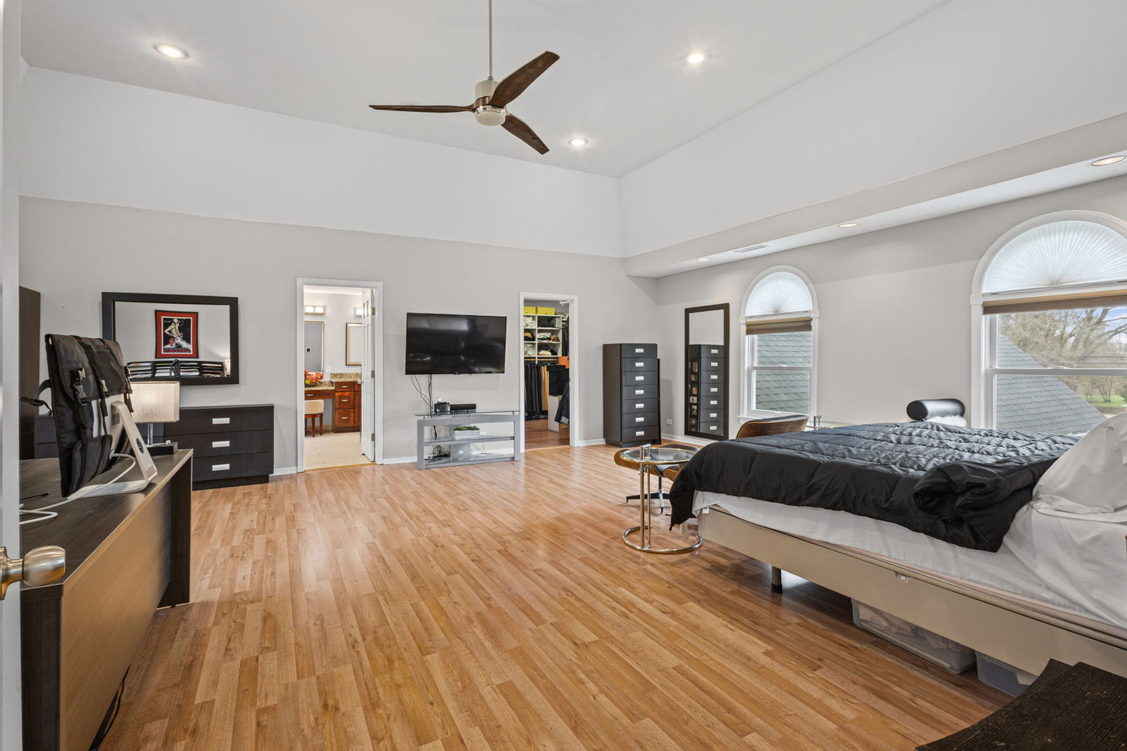 75 Ela Road, Inverness, IL 60067