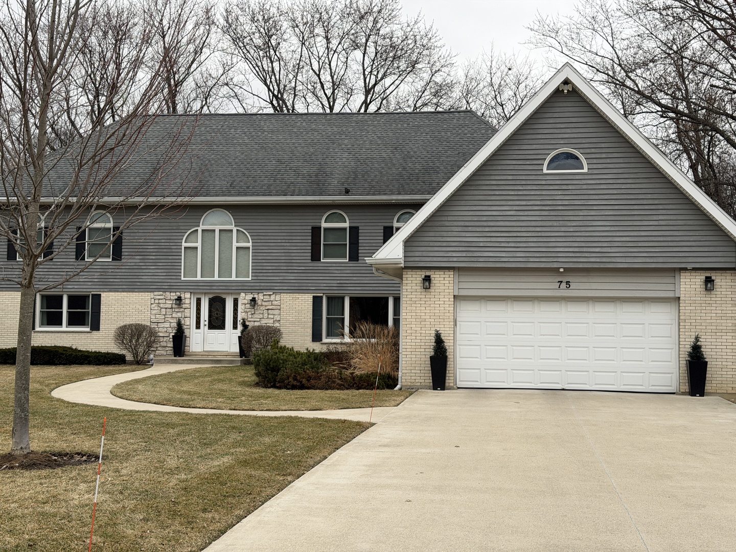 75 Ela Road, Inverness, IL 60067