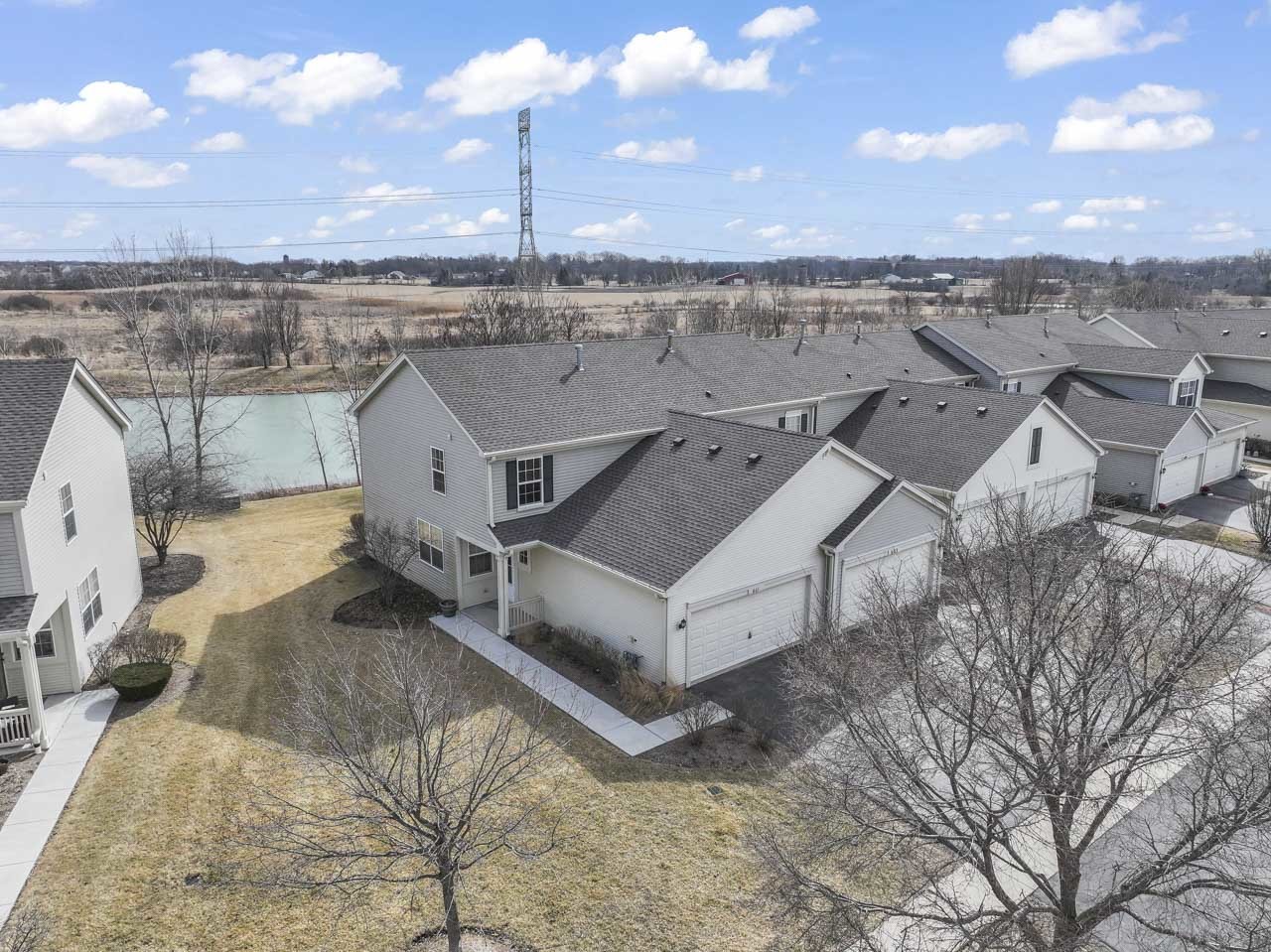 601 W Kristina Lane, Round Lake, IL 60073