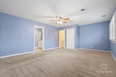 924 Thornton Lane, Buffalo Grove, IL 60089