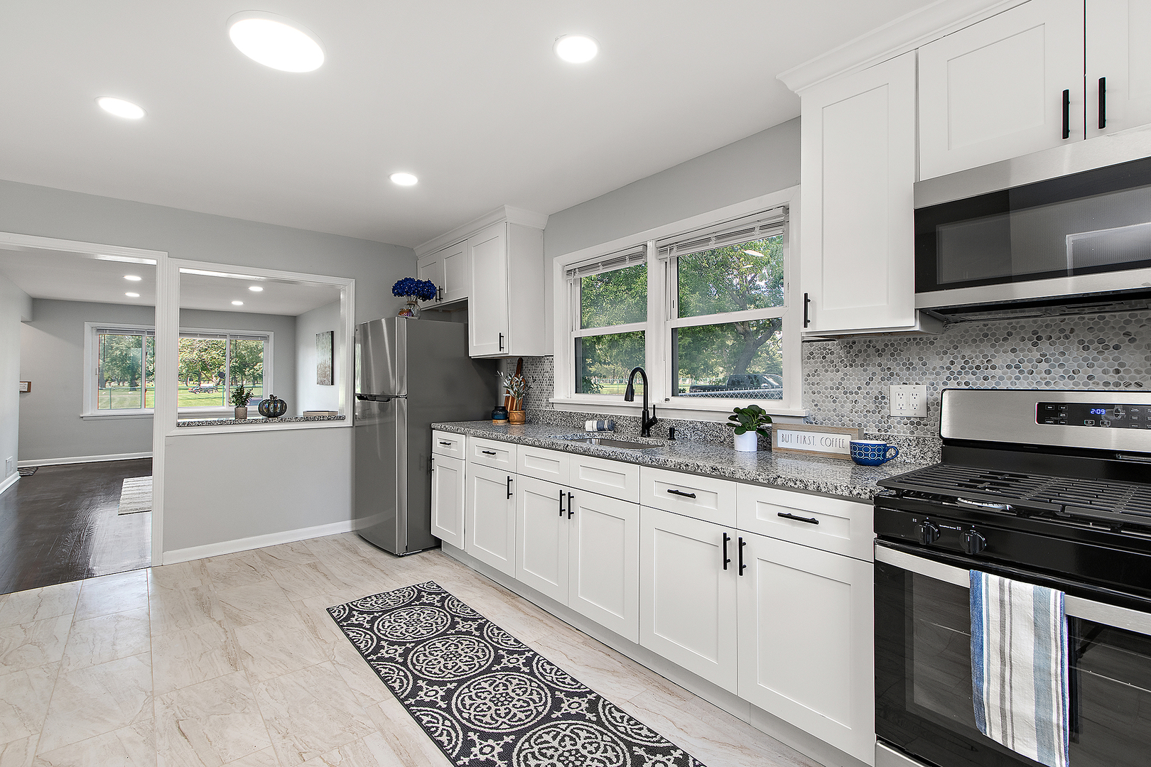 1051 Burnham Avenue, Calumet City, IL 60409