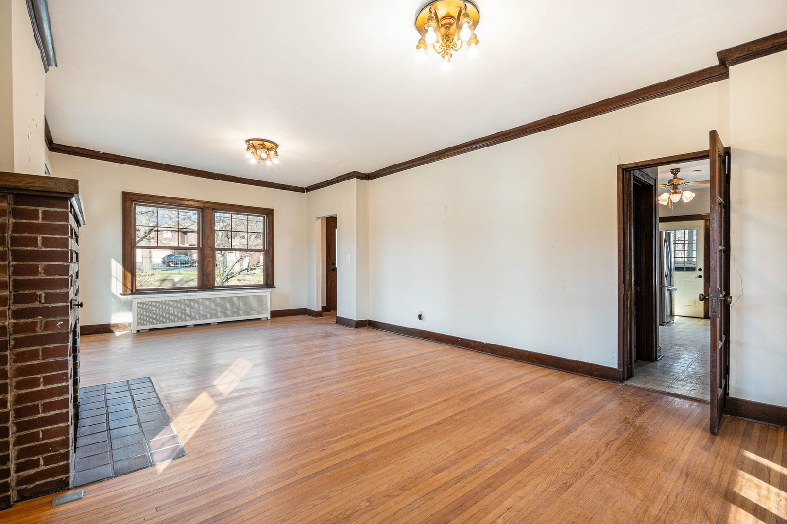 520 S Midland Avenue, Joliet, IL 60436