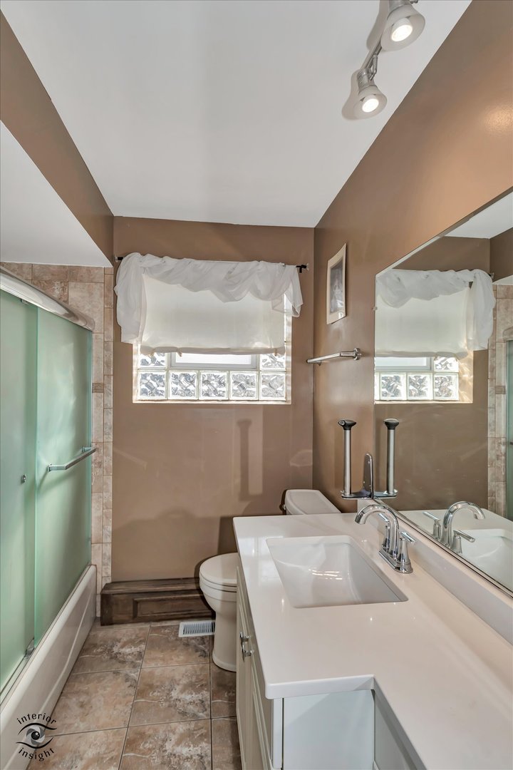 1060 Lucas Street, Calumet City, IL 60409