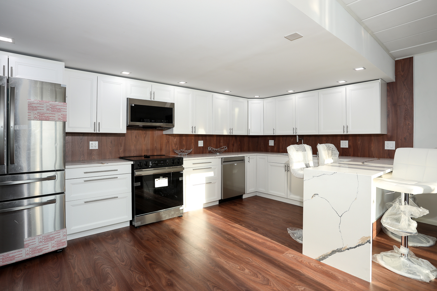 2900 Maple Avenue #19E, Downers Grove, IL 60515