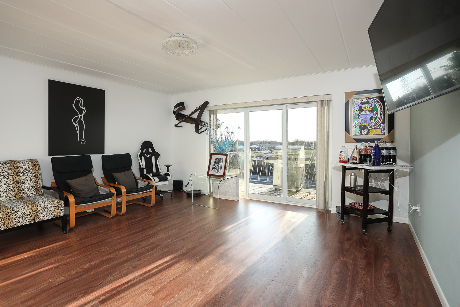 2900 Maple Avenue #19E, Downers Grove, IL 60515