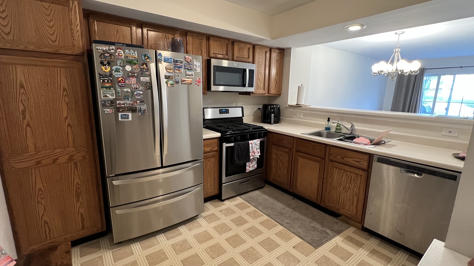 1788 GROVE Avenue, Schaumburg, IL 60193