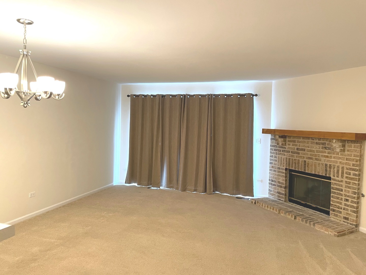 1788 GROVE Avenue, Schaumburg, IL 60193