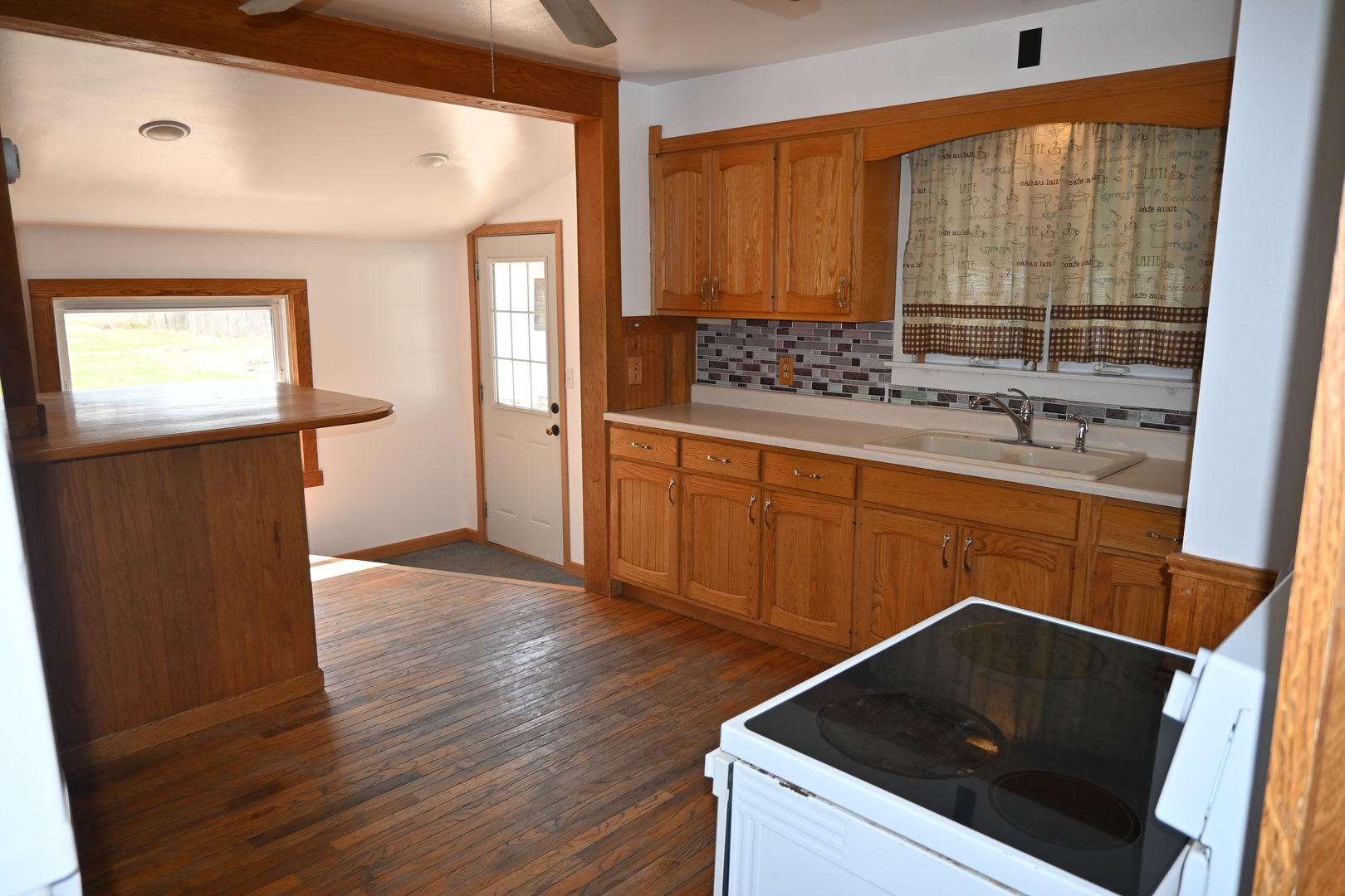 185 W Southmor Road, Morris, IL 60450