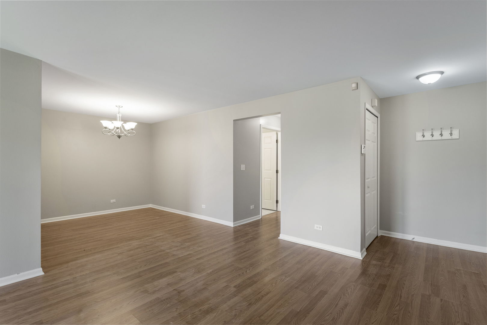 207 Norfolk Court #3, Roselle, IL 60172