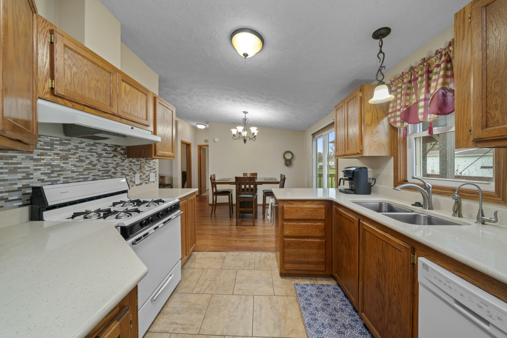 216 Meadowlark Lane, Sandwich, IL 60548