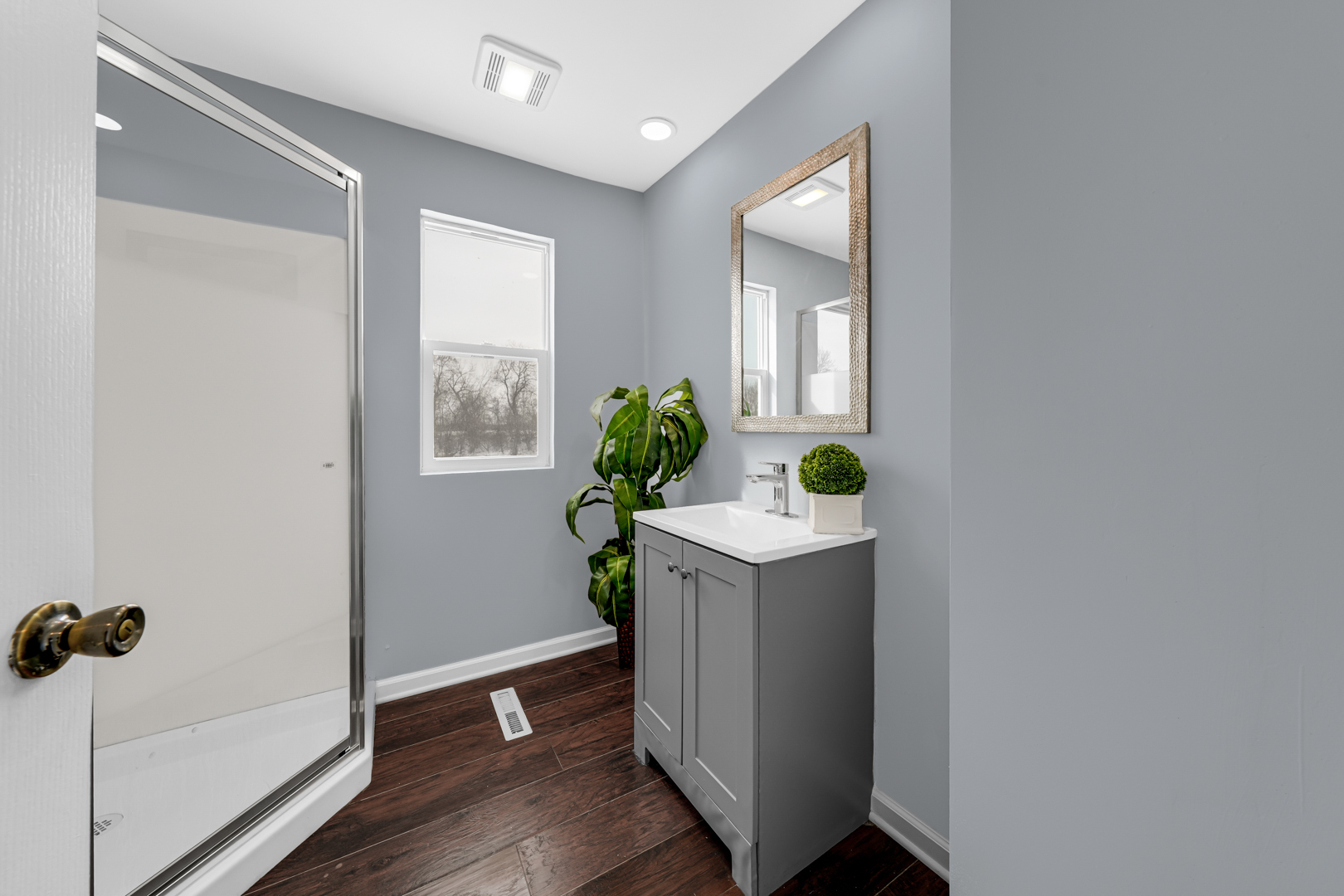 38717 N Lake Street, Antioch, IL 60002