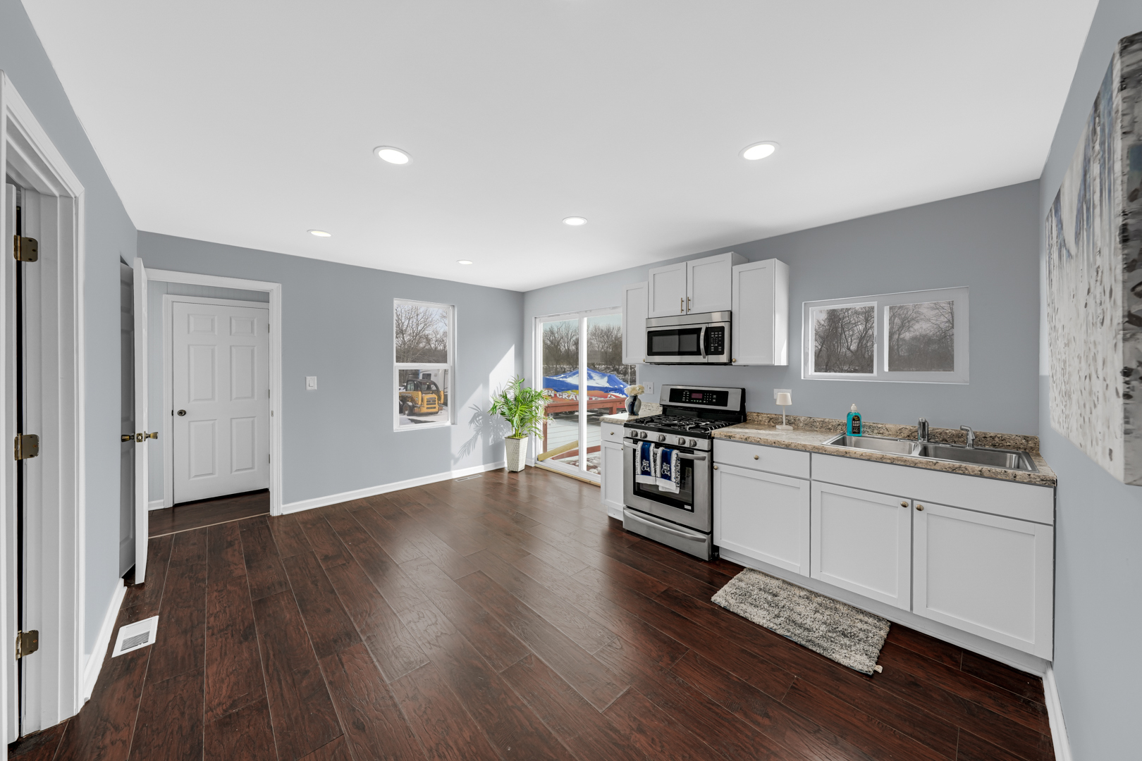 38717 N Lake Street, Antioch, IL 60002