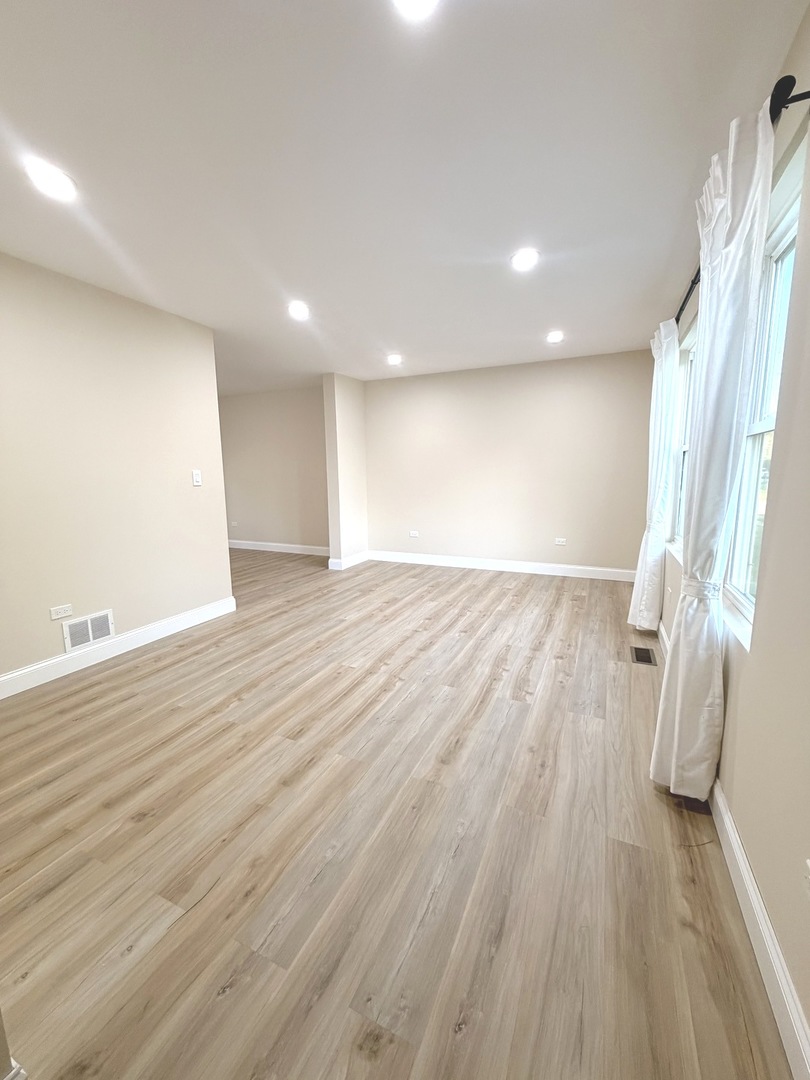 1324 Demmond Street, Joliet, IL 60432