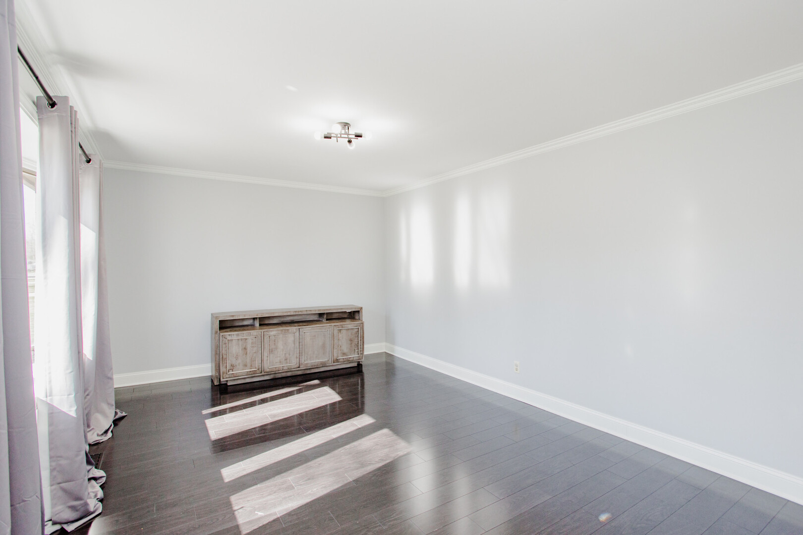 938 Aberdeen Drive, Crystal Lake, IL 60014