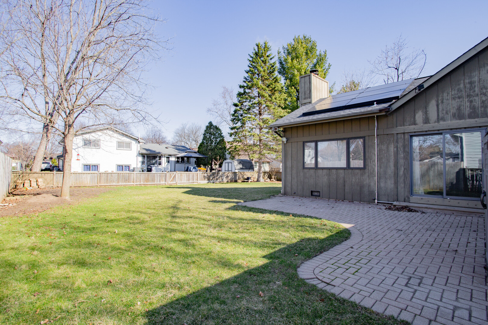 938 Aberdeen Drive, Crystal Lake, IL 60014