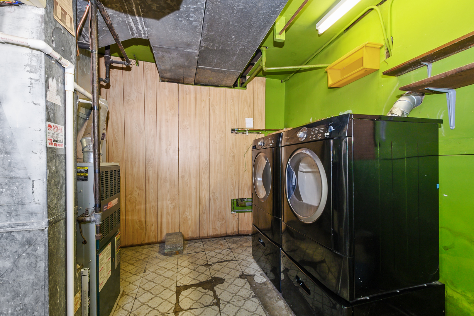 15120 Springfield Avenue, Midlothian, IL 60445