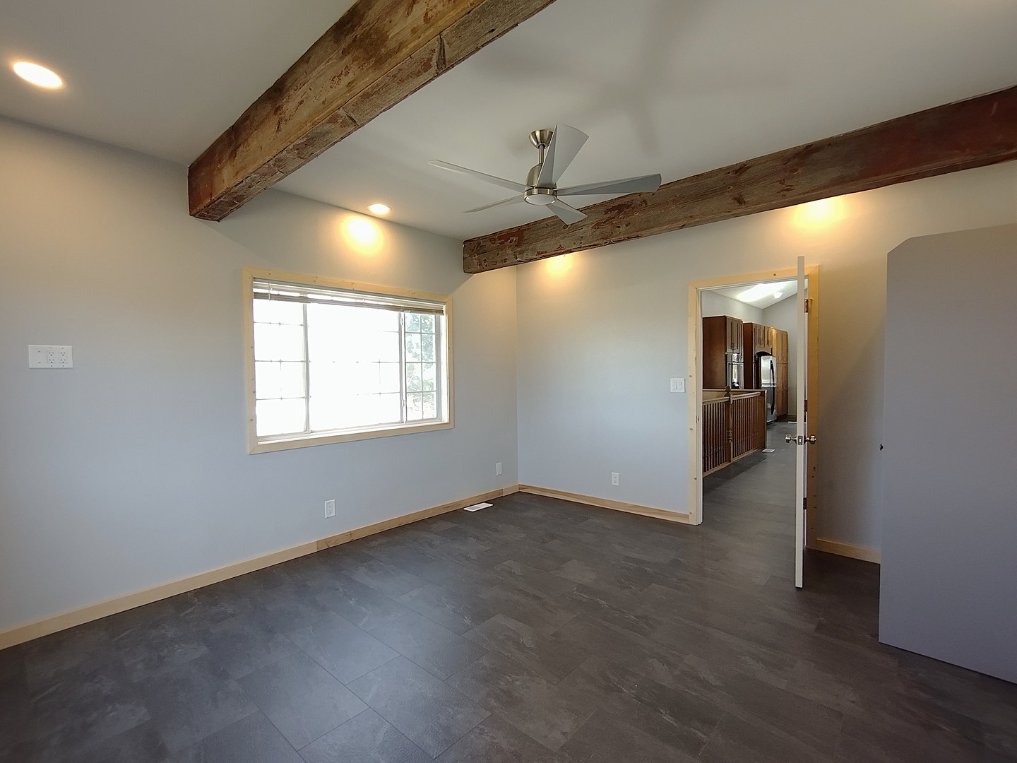 8806 Trask Bridge Road, Rockford, IL 61101