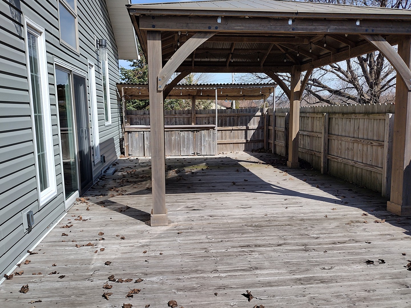 8806 Trask Bridge Road, Rockford, IL 61101