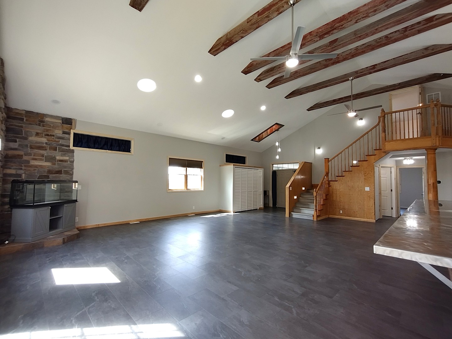 8806 Trask Bridge Road, Rockford, IL 61101