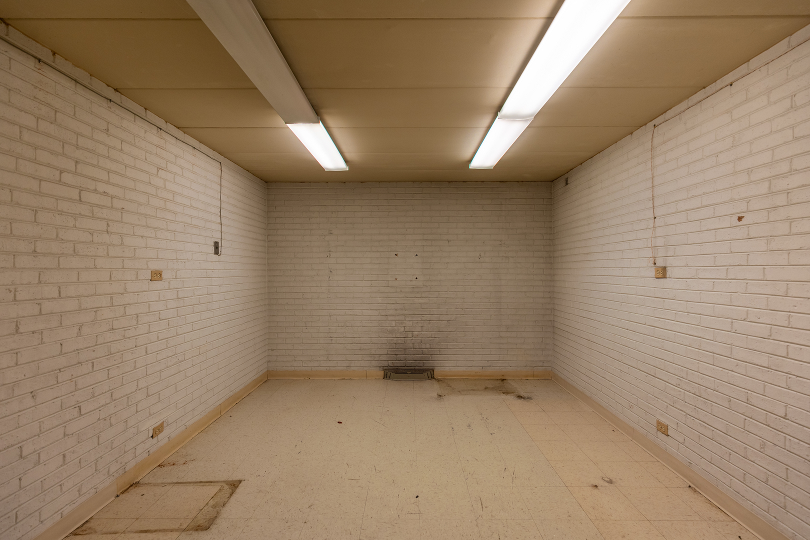 5830 W 35th Street, Cicero, IL 60804