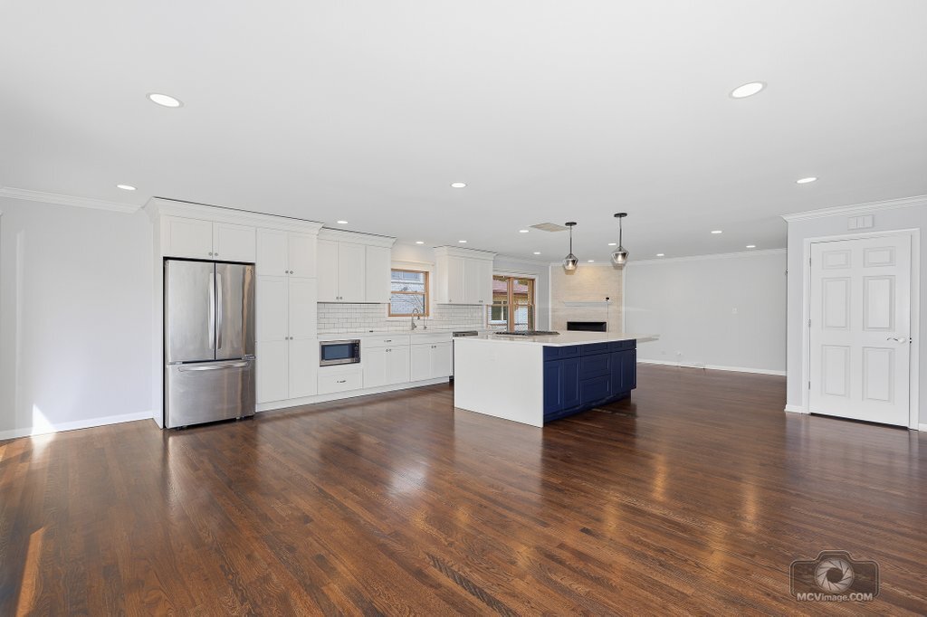 254 S CEDAR Avenue, Wood Dale, IL 60191