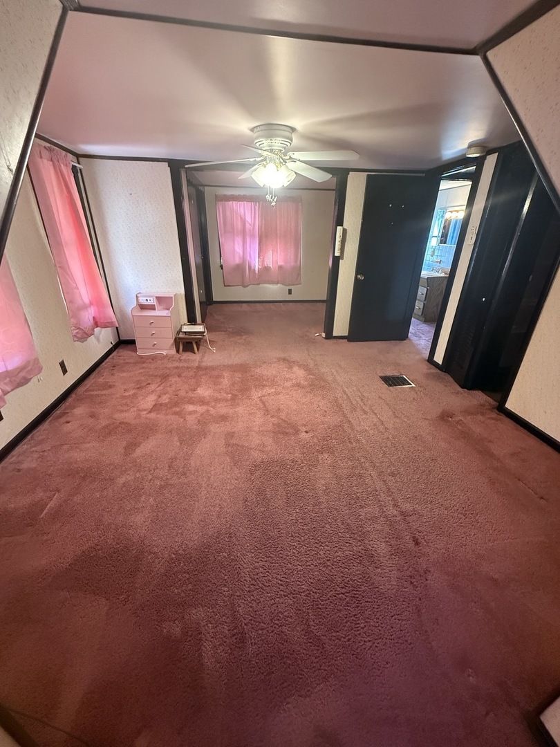 7445 W Winona Street, Harwood Heights, IL 60706