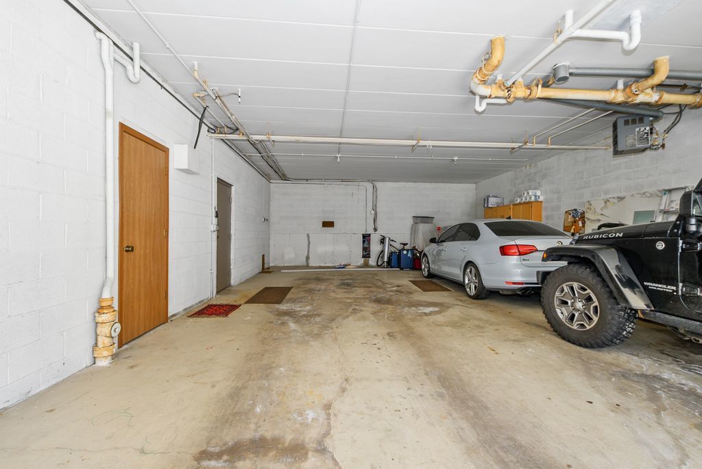 15704 Deerfield Court #2N, Orland Park, IL 60462