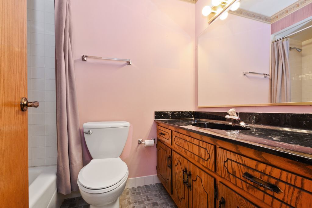 15704 Deerfield Court #2N, Orland Park, IL 60462