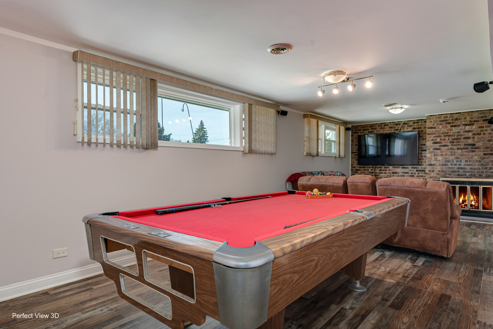 10817 S Oak Park Avenue, Worth, IL 60482