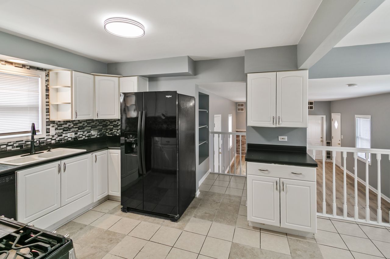 14500 Sawyer Avenue, Midlothian, IL 60445