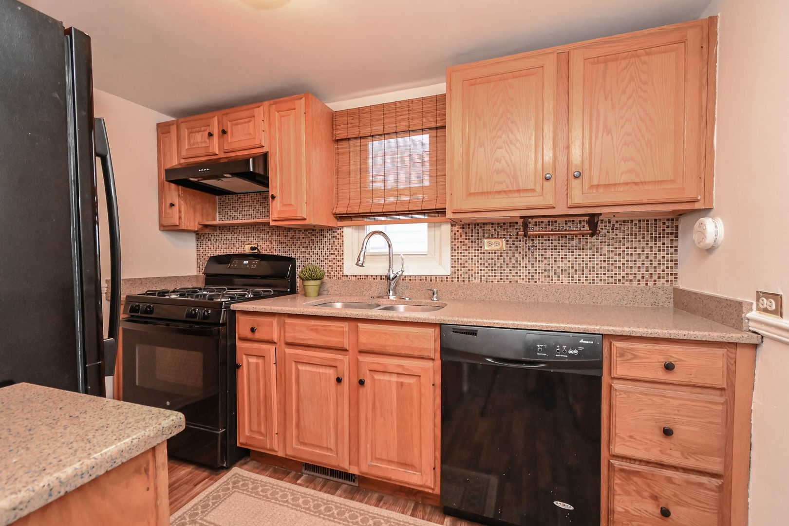 2737 Gabriel Avenue, Zion, IL 60099